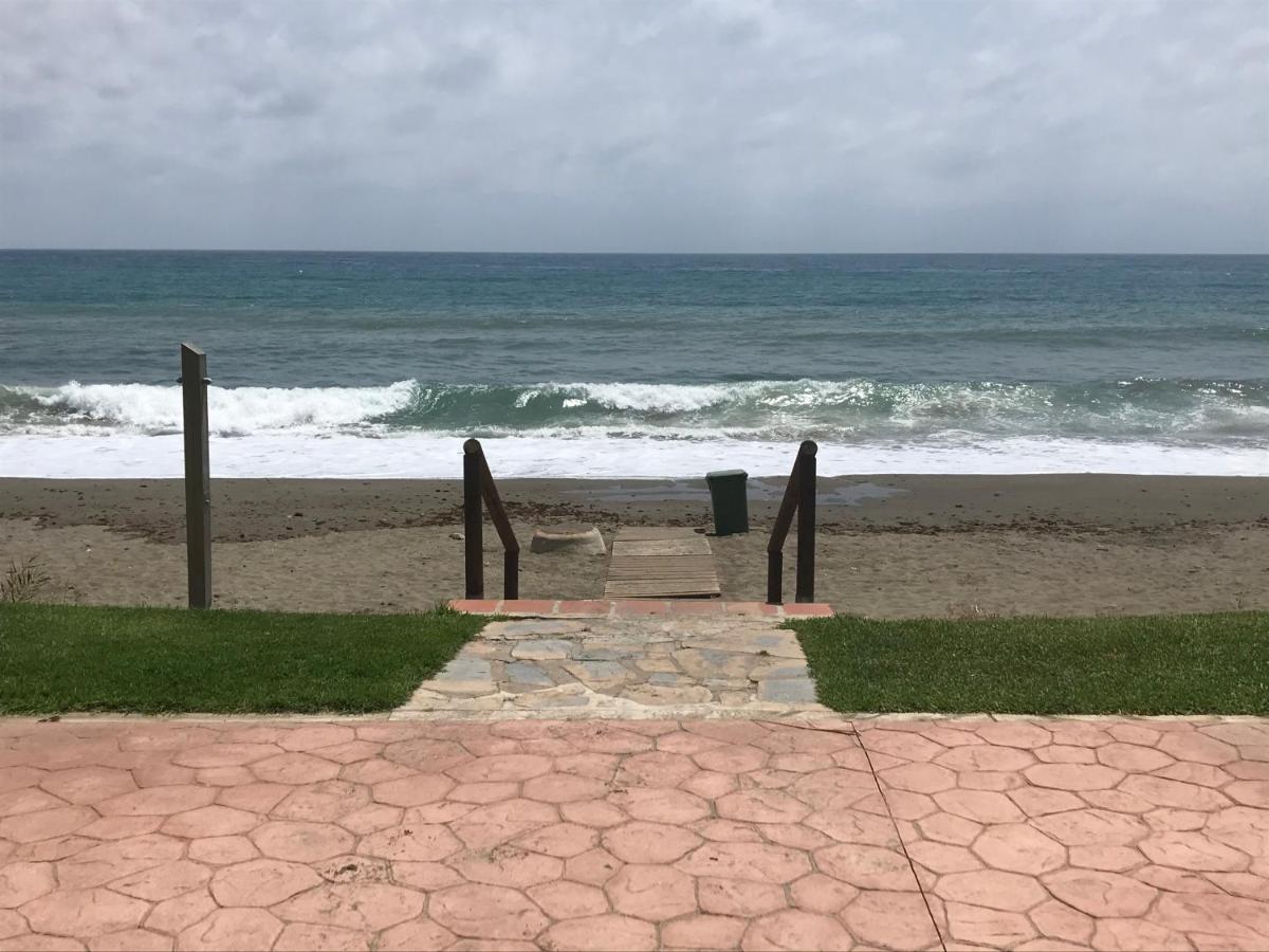 Marbella - Estepona Beach Frontline Apartment 外观 照片
