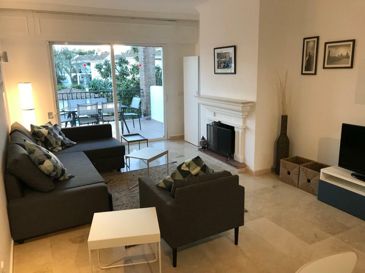 Marbella - Estepona Beach Frontline Apartment 外观 照片