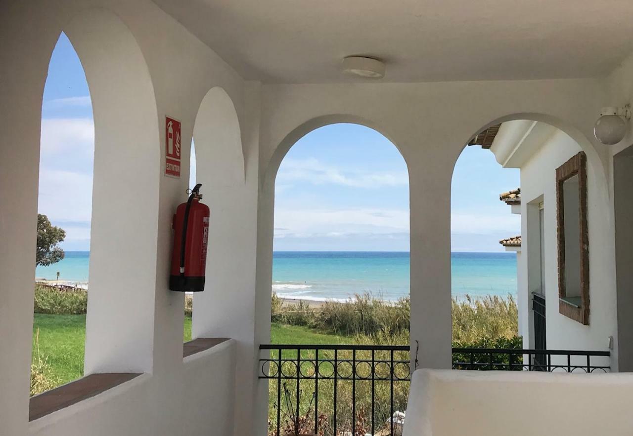 Marbella - Estepona Beach Frontline Apartment 外观 照片
