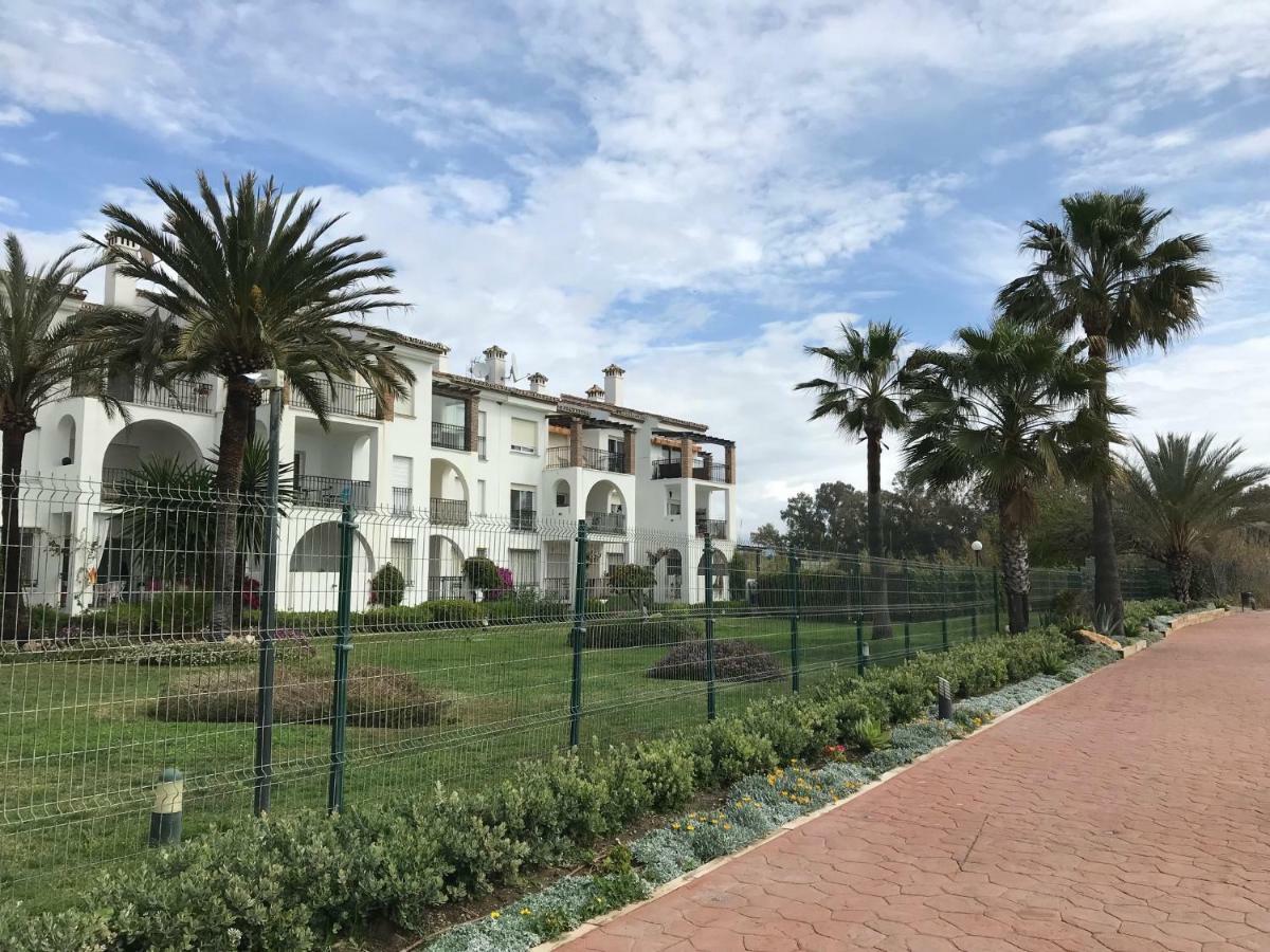 Marbella - Estepona Beach Frontline Apartment 外观 照片